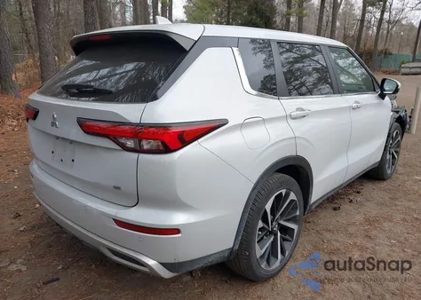 2023 Mitsubishi Outlander Se 2.5 2Wd z USA, uszkodzony, nr VIN JA4J3UA85PZ058418